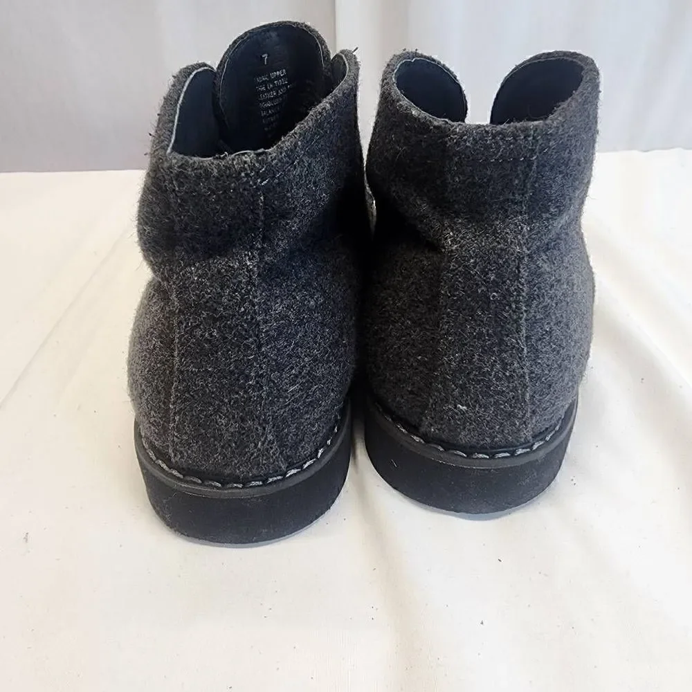 Express Men's Grey Wool Chukka Boots Size 7